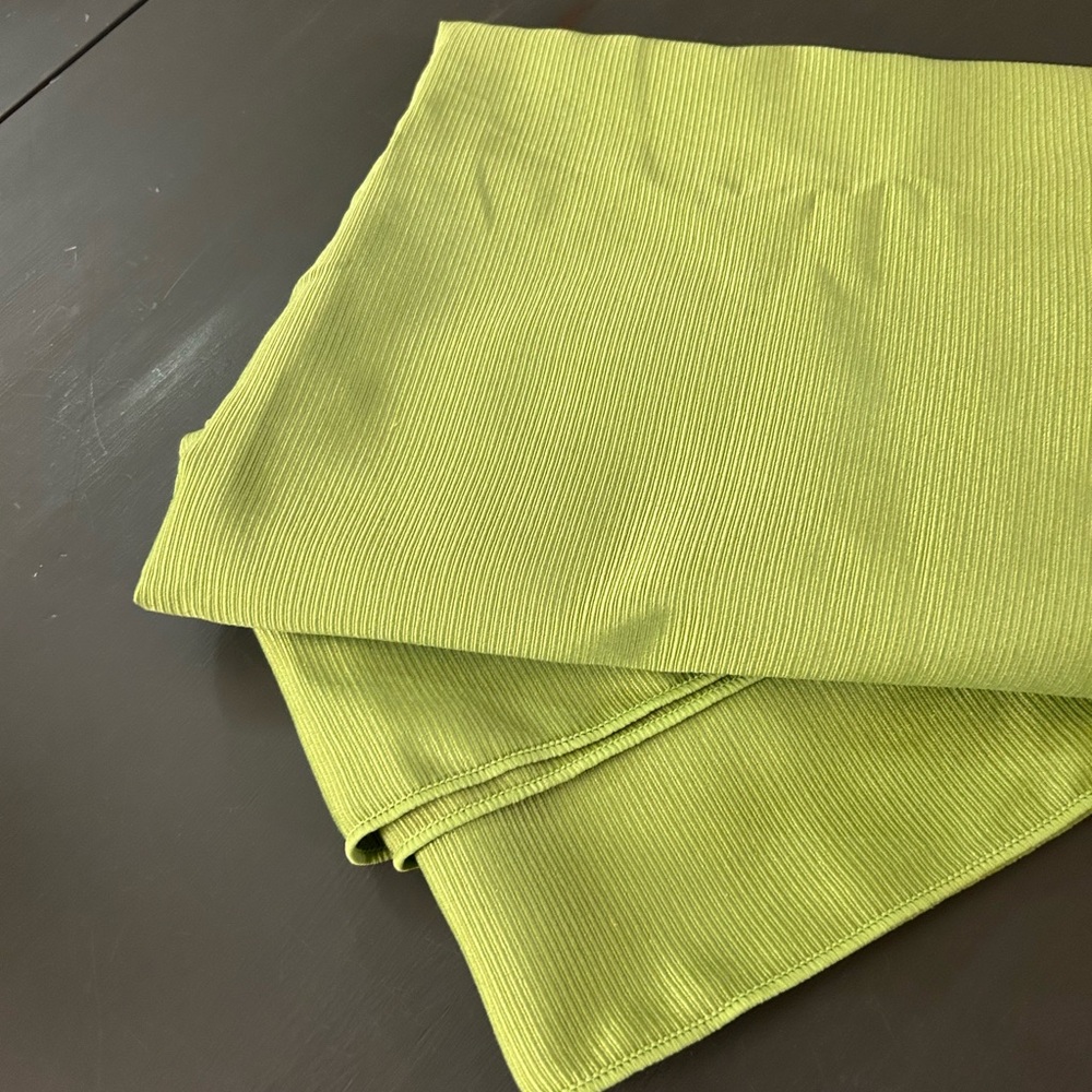 CLOTH TABLE CLOTH RENAISSANCE LIME GREEN INCHES Rectangle 70 x 52